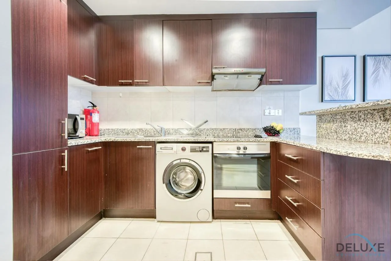 Special Rate Cozy Studio With Balcony Near Attractions By Deluxe Holiday Homes Dubai