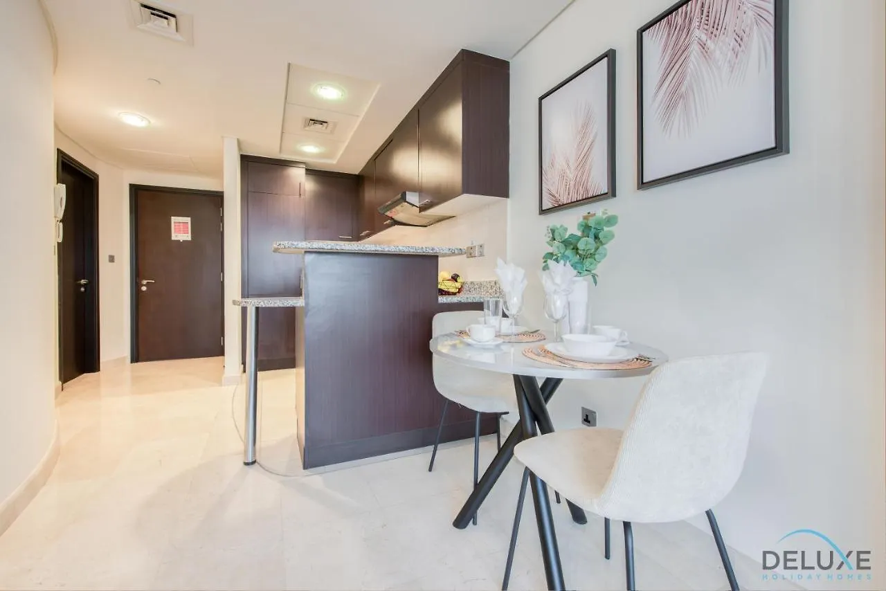 Special Rate Cozy Studio With Balcony Near Attractions By Deluxe Holiday Homes Dubai United Arab Emirates